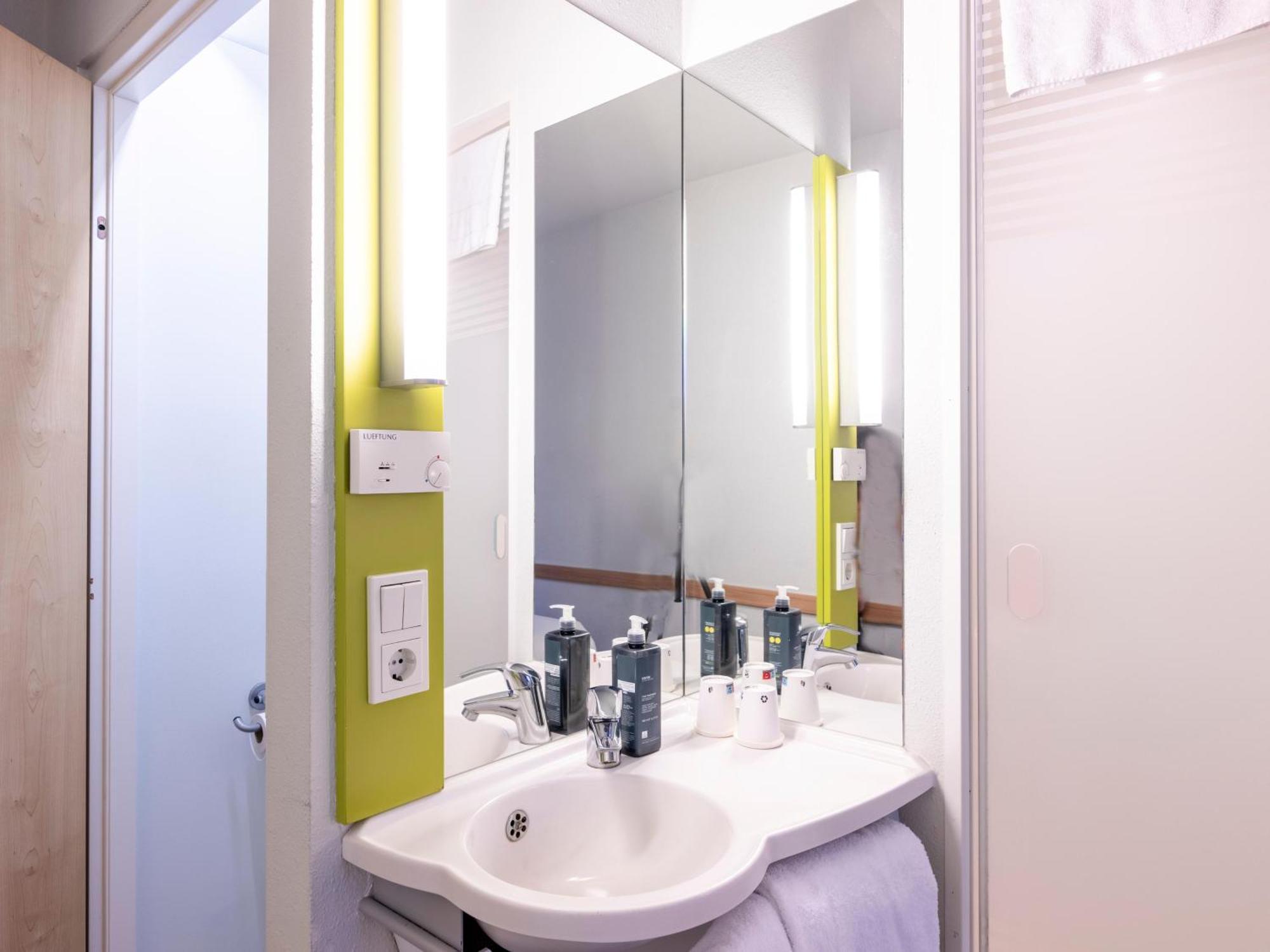Linden  B&B Hotel Giessen-Linden מראה חיצוני תמונה